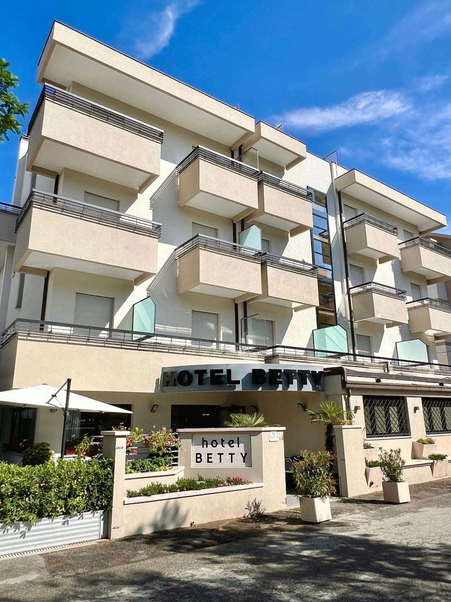 רימיני Hotel Betty מראה חיצוני תמונה